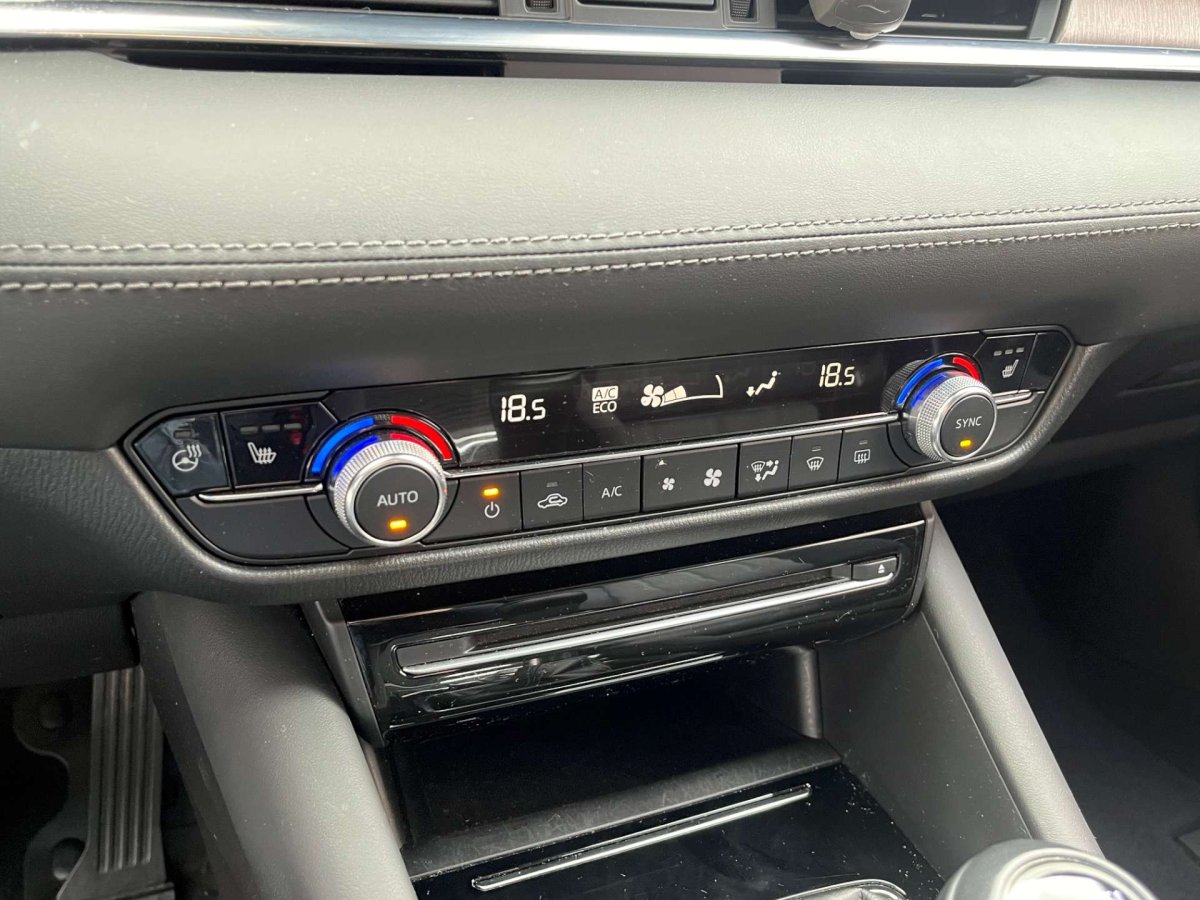 Mazda 6 2.0 SKY-G Break / Apple Carplay / Camera / 19"