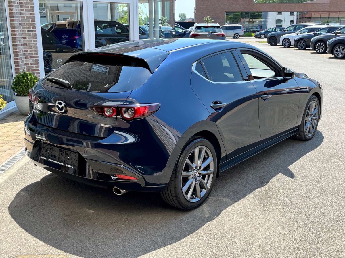 Mazda 3 2.0 M-HYBRID / 360 camera / Bose / BTW AFTRB