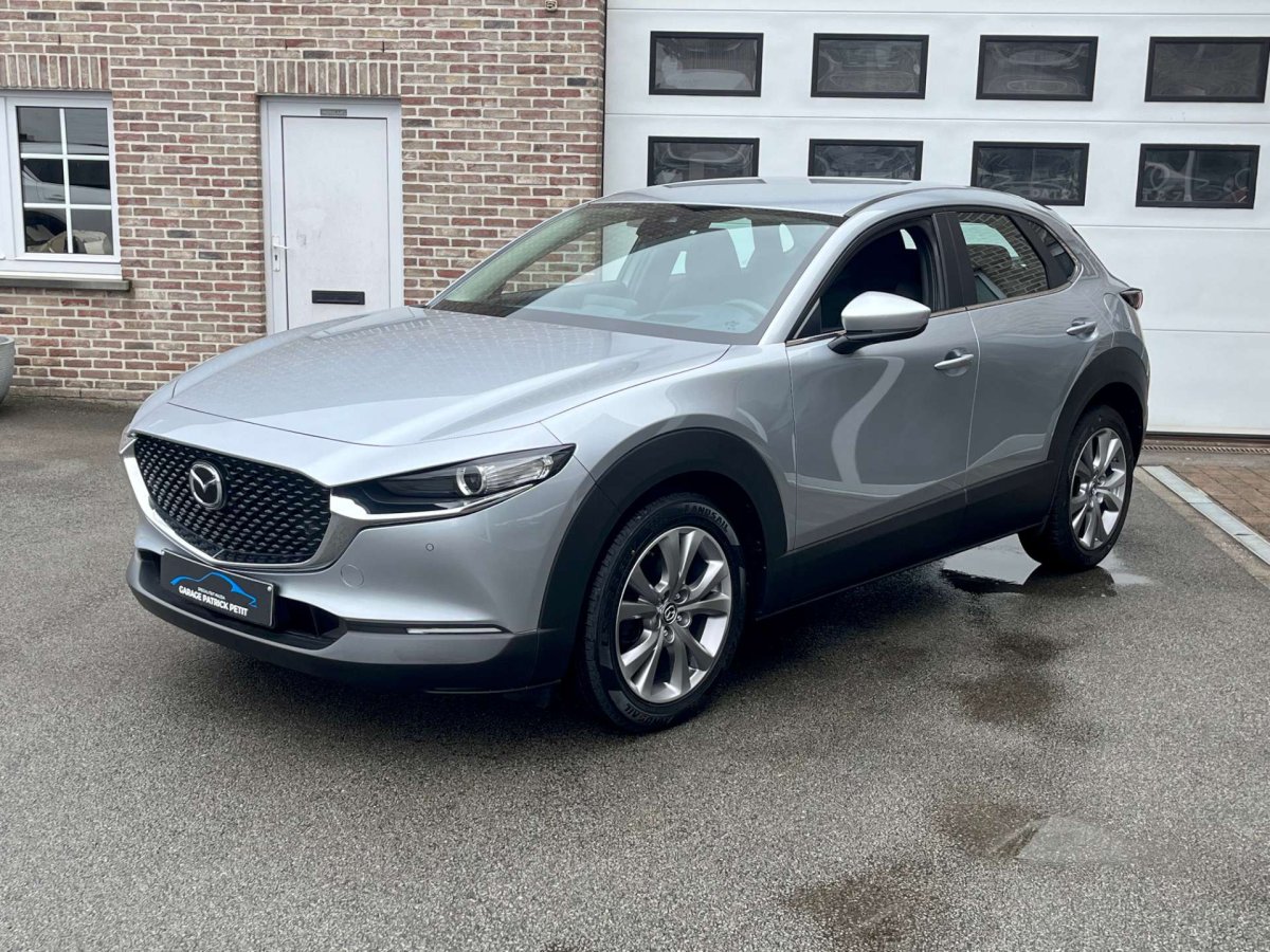 Mazda CX-30 2.0 M-HYBRID / Camera