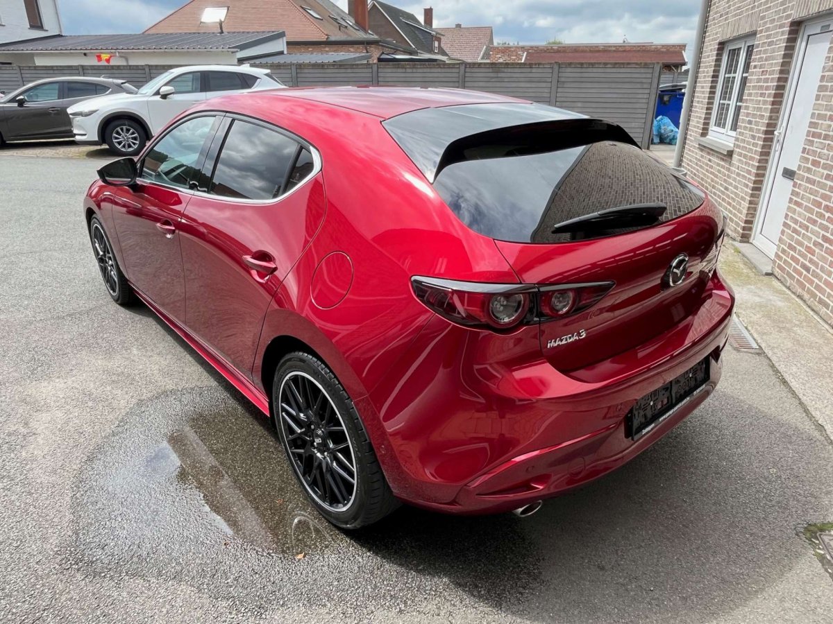 Mazda 3 2.0 M-HYBRID / 360 camera / Bose