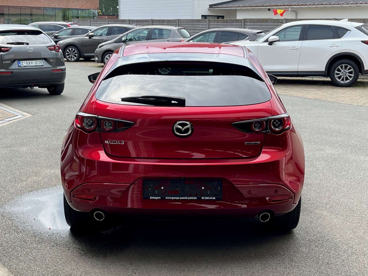 Mazda 3 2.0 M-HYBRID / 360 camera / Bose