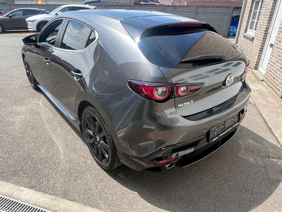 Mazda 3 2.0 M-HYBRID / Aero Pack / Camera