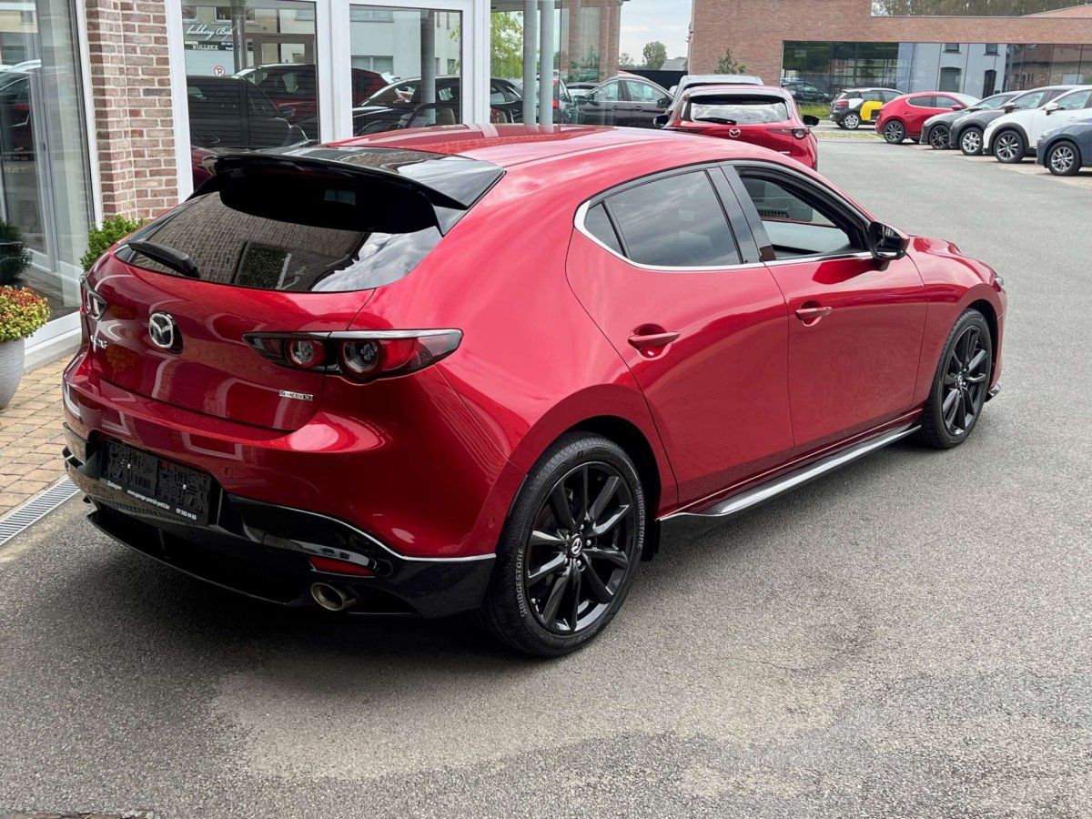 Mazda 3 2.0 M-HYBRID SKY-X SKYCRUISE / Aero Pack