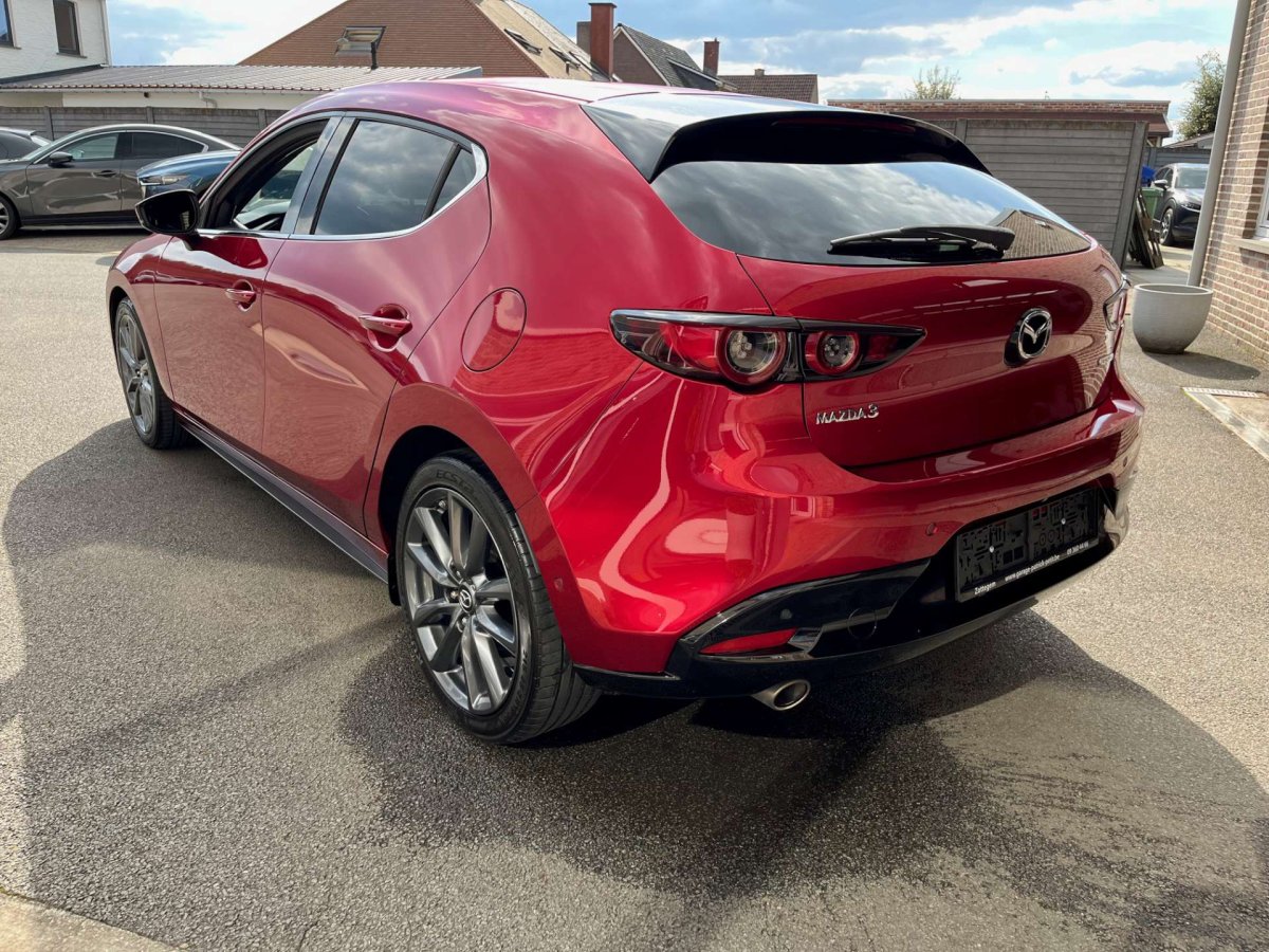 Mazda 3 2.0 M-HYBRID / 360 camera / Bose