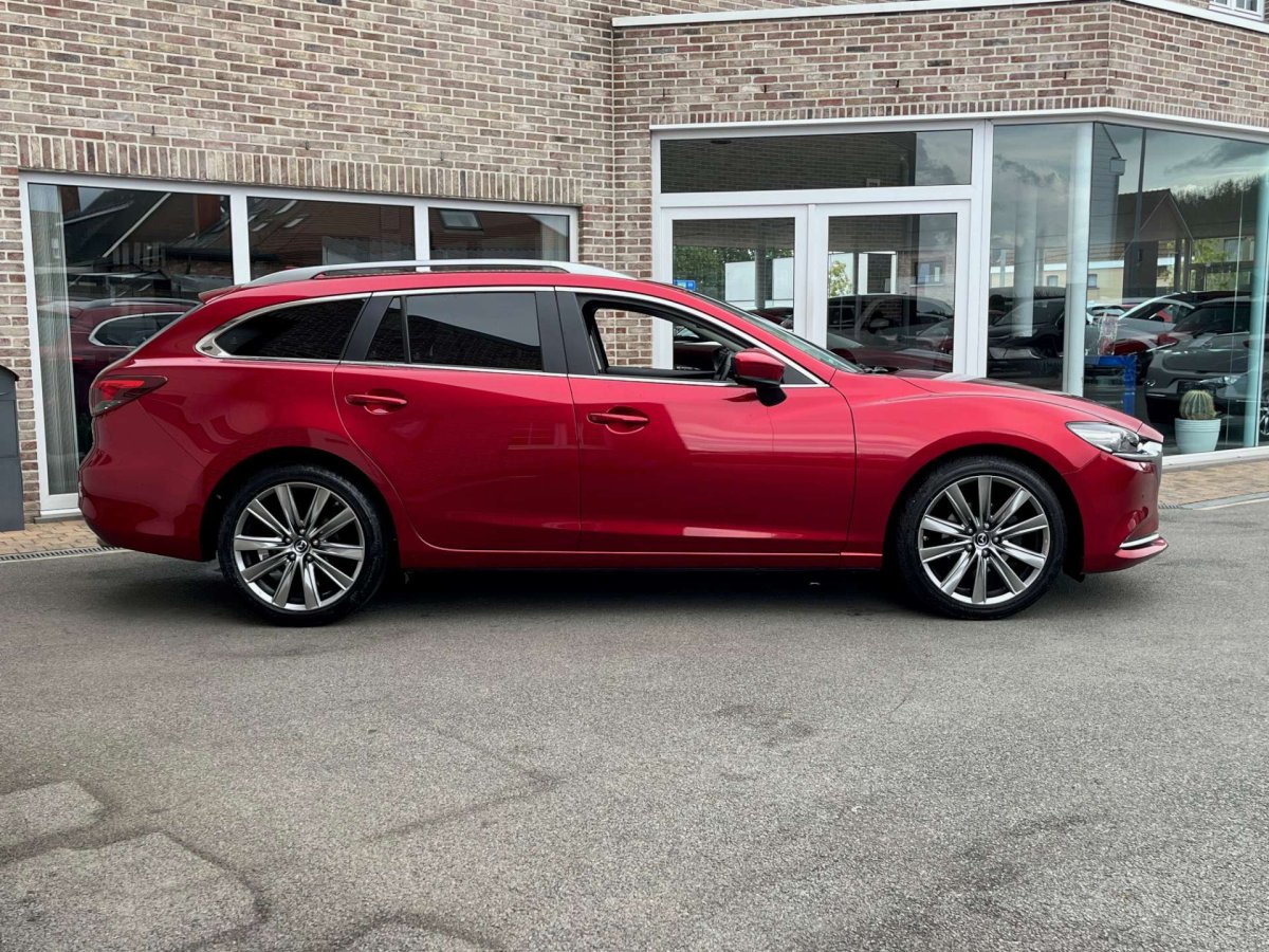 Mazda 6 2.0 SKY-G Break / 360 camera / Apple Carplay