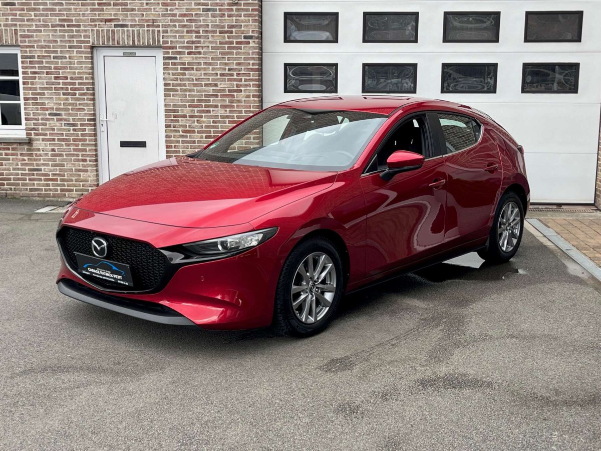 Mazda 3 2.0 M-HYBRID / Camera / Apple