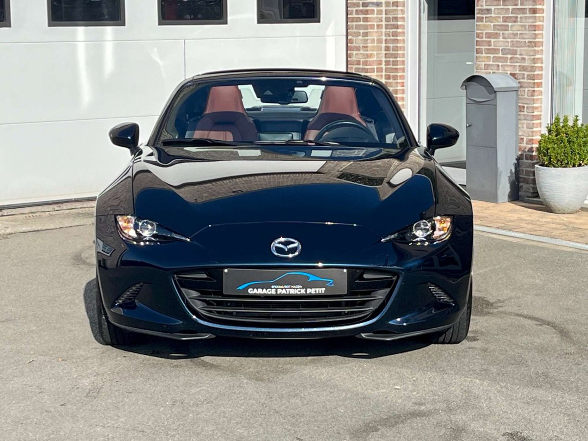 Mazda MX-5 ND RF 1.5 SKYCRUISE Takumi / Apple Carplay