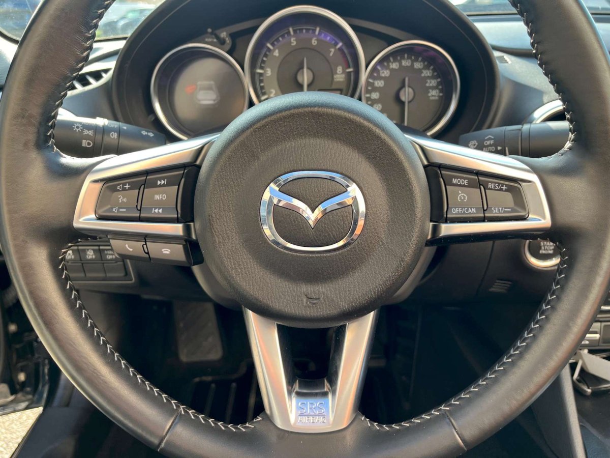 Mazda MX-5 ND RF 1.5 SKYCRUISE Takumi / Apple Carplay