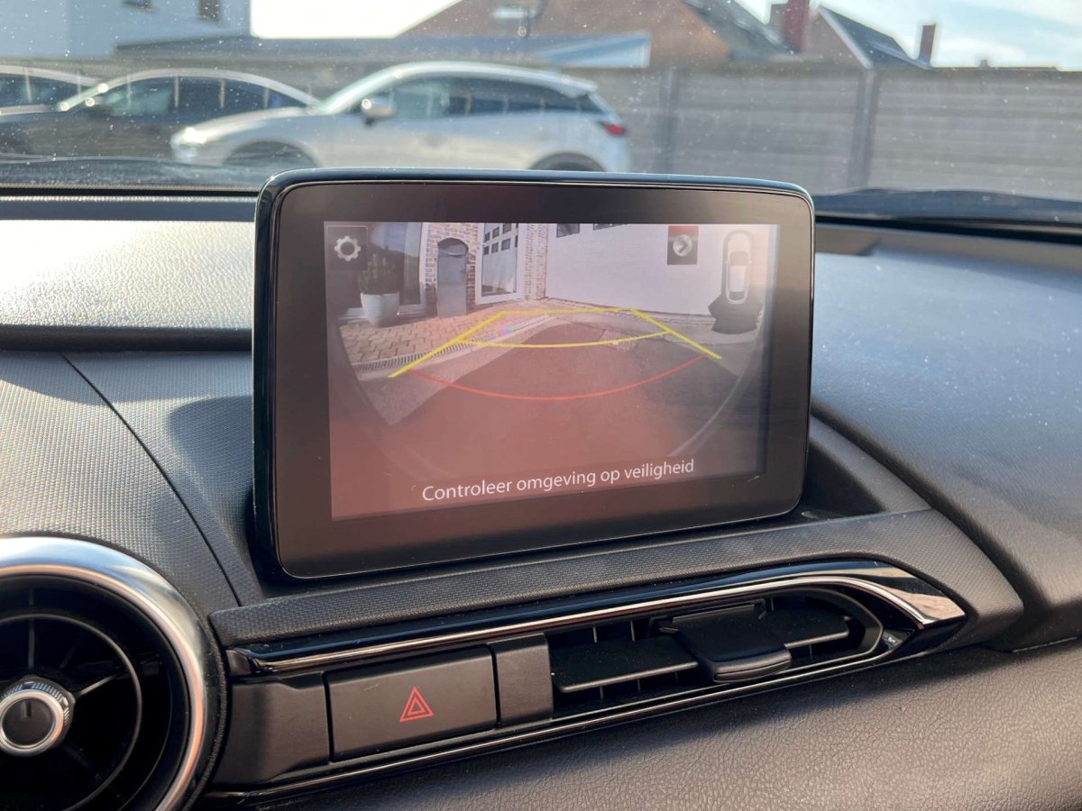 Mazda MX-5 ND RF 1.5 SKYCRUISE Takumi / Apple Carplay