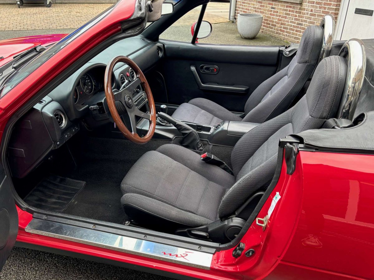 Mazda MX-5 1.6i NA / Oldtimer / 189000km