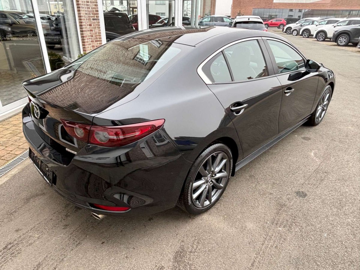 Mazda 3 2.0 M-HYBRID Sedan / Automaat / Leder