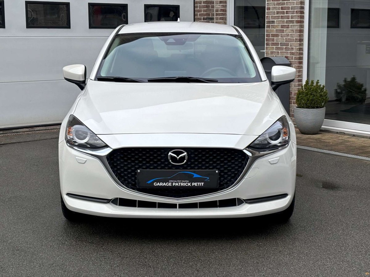 Mazda 2 1.5 M-HYBRID / Apple / Camera